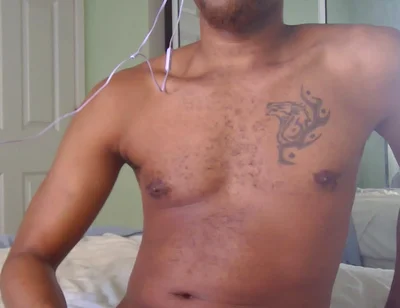 Kennie Jai Shows off on Cam