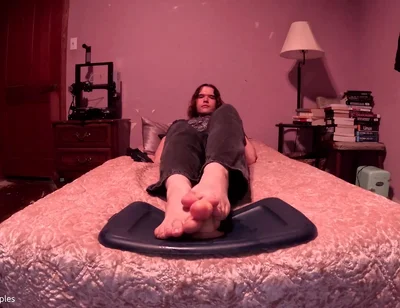 I Give My Dildo a Footjob