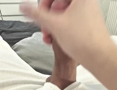 Chilled-out Wank in White Thermals While Watching Porn