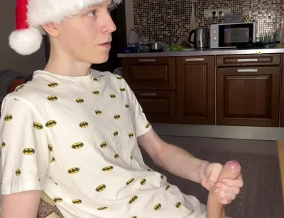 Naughty Solo Session Floods Twink Abs with Cum