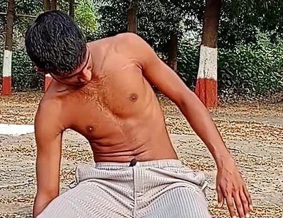 Batha Batha Kesa Hilaya Jata Hai