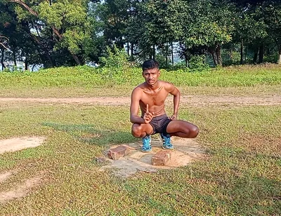 Six Pack Banao or Apna Land Vi Majbut Karo Six Hai Too Land Majbut Hai