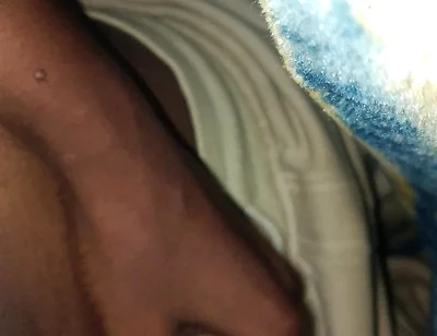 Akela Boy Is Arousing Desire