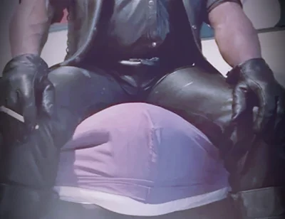 Leather Smoke Live Session