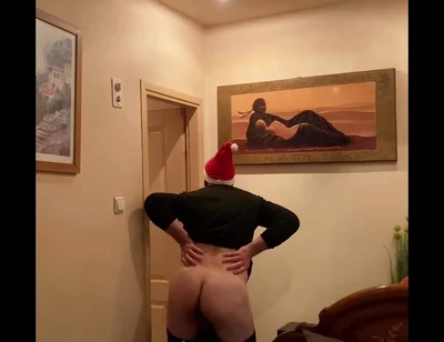 Mature Man Showing His Ass