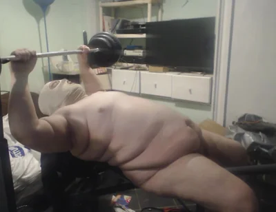 FatAssSmallDick does 3 sets of 10 benchpress lifts 80lbs
