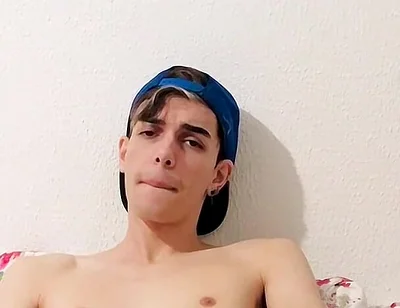 Freeballing Boy Squirts Big