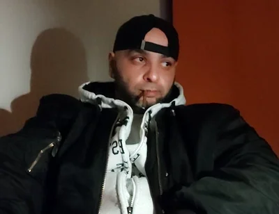 Dirtyjunkbro Is Bored He's Looking for Buddies