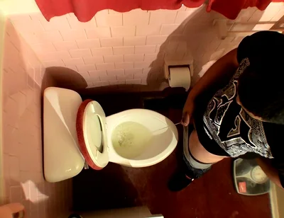 A Room of Pissing Dicks