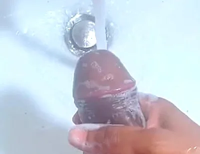 How to Properly Wash Your Dick