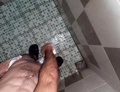 Boy Masturbates and Wipes All the Body Hair on His Parts and Buttocks