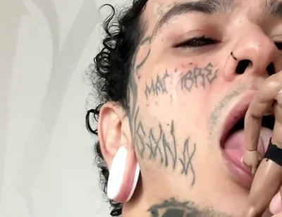 The Little Human Enjoys Being on the Giant's Cock and Is Then Devoured.