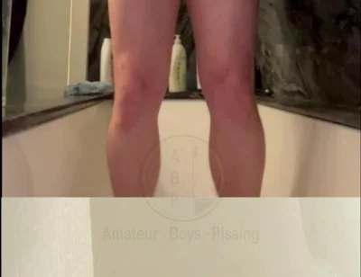 Amateur Guy Pissing in the Bathtub After Desperation, and Wetting His Undies