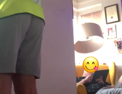 While Painting the Wall, I Got Horny and Wanked in Front of My Friend.