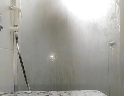 The Men Ejaculated in My Anus and I Had to Take a Shower to Clean It.