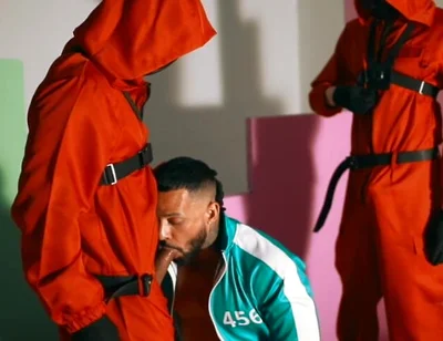 Fist Game a Squid Game Parody, Watch Jona Ortiz Hole Getting Fisted for the First Time cosplay