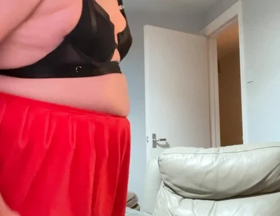 Horny Crossdresser so Want It Shared Guys