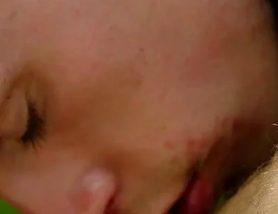 Bonus: Davey Receives 1,000 Kisses