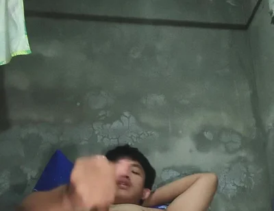 Pinoy Twink Hot Wankings: Get Ready for Huge Cumshots!