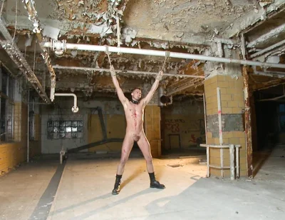 Fleischfabrik Berlin: Logan Mccree & Sam Barclay