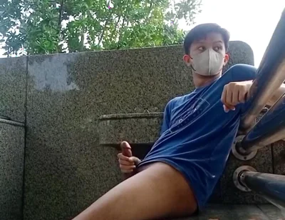 Aisa Young Twink Outdoor Jerk off and Cum