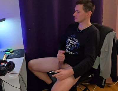 Horny Morning Masturbation for a Better Start of the Day