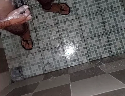 Boy Shaves His Balls and Masturbates