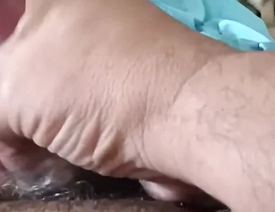 Big Mega Thick Log Shoots a Massive Load