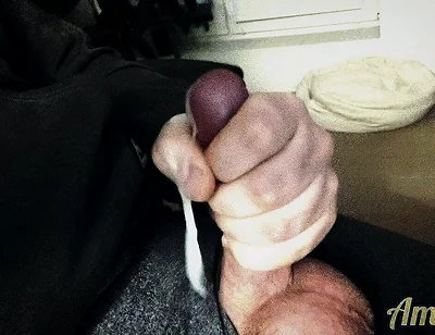 Jerking off and Orgasm Late at Night in Front of the Computer.