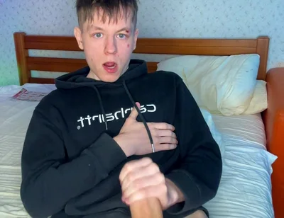 Bored in My Room so I Rubbed My Big Cock Until I Blew a Load