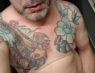 Sls-frank Squirts From His Subincision in Close-up