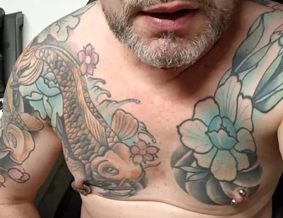 Sls-frank Squirts From His Subincision in Close-up