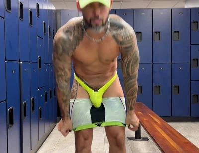 From Under, Ball Busting, Ring on and a Lot of Cum Jona Ortiz