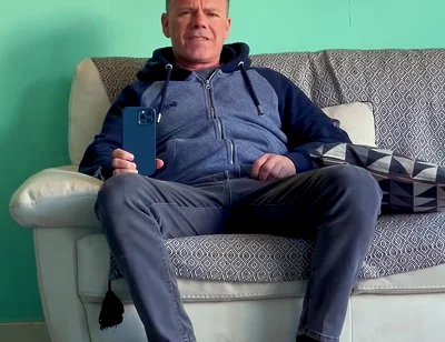 Risky Barber Shop Cum Rubbing to Orgasm with People Nearby