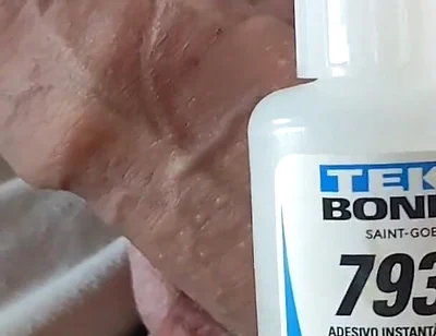 Without Cuts Spreading the Liquid Glue Completely on the Glans.