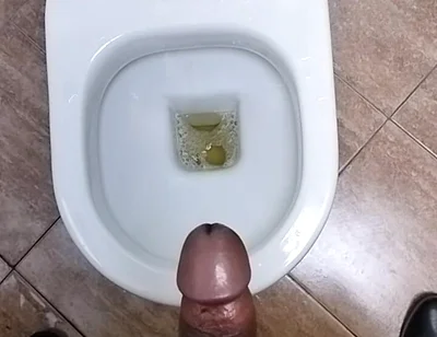 Pissing & Masturbation