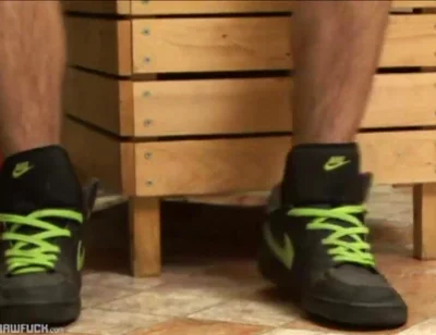 Slutty Thien Lan Drops to His Knees