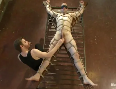 Feisty New Yorker With Kurt Von Ryder And Sebastian Keys