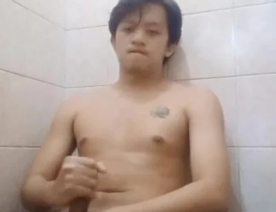 Hot Pinoy Fucker Under the Shower