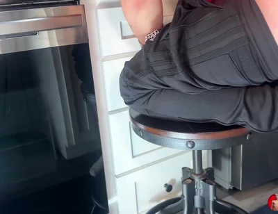 Hung Papi Viral Video Fucking While Cooking Pasta Bareback