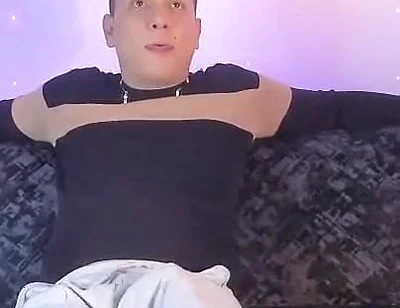 Latino Shows off His Bump on Camera Inside His Gray Sweatshirt