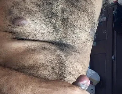Hairy Giant Man Big Cumshow