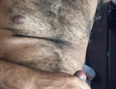 Hairy Giant Man Big Cumshow