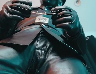 VK Leather Maskter Return