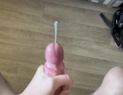 Horny Twink Needs To Release!