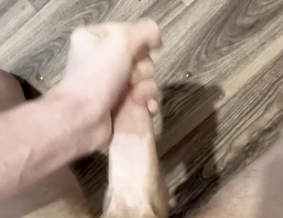 Twink - Long Cumshot. Horny Cumshot Explosion, Cum on the Floor, Hairy Legs, Arms and Hot Abs.