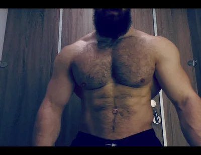 Hard breathing, musculine scent, bulging veins and muscles