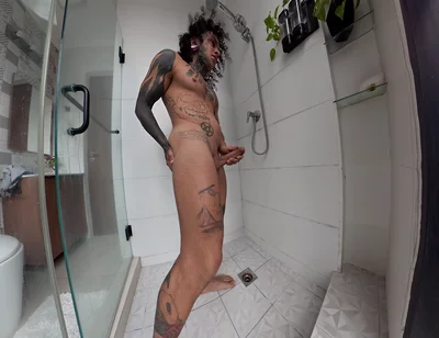 Giant Masturbates in Front of You, POV