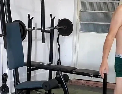 Training Naked and Carmona Saw