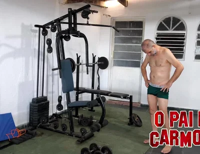 Training Naked and Carmona Saw